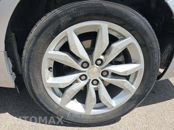 2017 Chevrolet Impala LT 1LT – miniatura 24