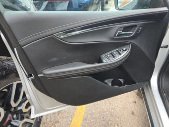 2017 Chevrolet Impala LT 1LT – miniatura 9