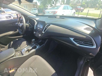 2017 Chevrolet Malibu LS 1FL – miniatura 16