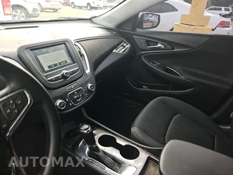 2017 Chevrolet Malibu LS 1FL - miniatura 11