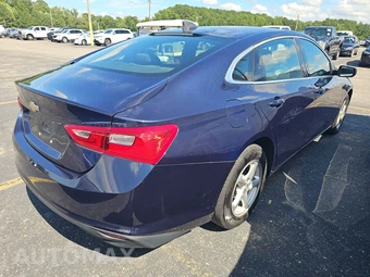 2017 Chevrolet Malibu LS 1FL - miniatura 4