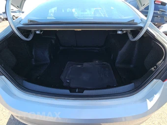 2017 Chevrolet Malibu LS 1FL – miniatura 16