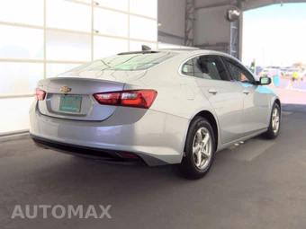 2017 Chevrolet Malibu LS 1FL – miniatura 4