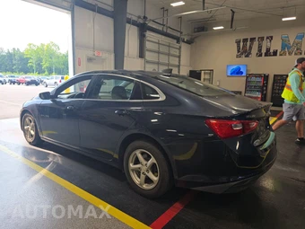 2017 Chevrolet Malibu LS 1FL – miniatura 6