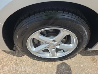 2017 Chevrolet Malibu LS 1LS – miniatura 8