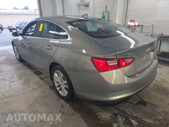 2017 Chevrolet Malibu LT 1LT – miniatura 2