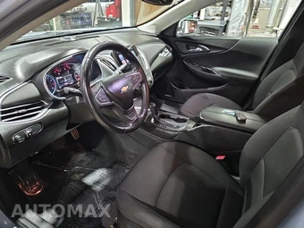 2017 Chevrolet Malibu LT 1LT – miniatura 13