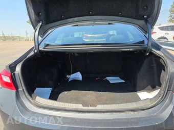 2017 Chevrolet Malibu LT 1LT - miniatura 16