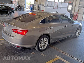 2017 Chevrolet Malibu LT 1LT – miniatura 4