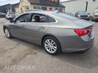 2017 Chevrolet Malibu LT 1LT - miniatura 2