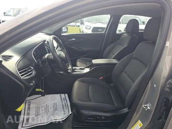 2017 Chevrolet Malibu LT 1LT – miniatura 7