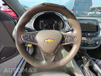 2017 Chevrolet Malibu LT 1LT – miniatura 10