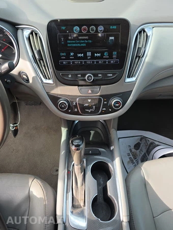 2017 Chevrolet Malibu LT 1LT – miniatura 11