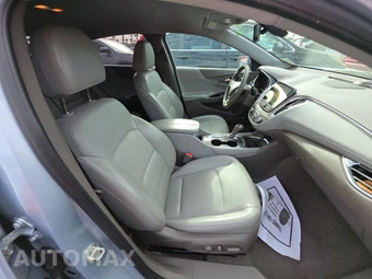 2017 Chevrolet Malibu LT 1LT – miniatura 8