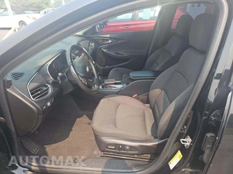 2017 Chevrolet Malibu LT 1LT – miniatura 6