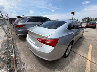 2017 Chevrolet Malibu LT 1LT - miniatura 2