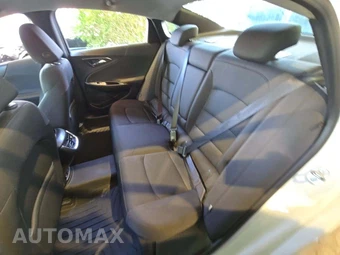 2017 Chevrolet Malibu LT 1LT – miniatura 13