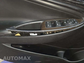2017 Chevrolet Malibu Premier 2LZ - miniatura 28