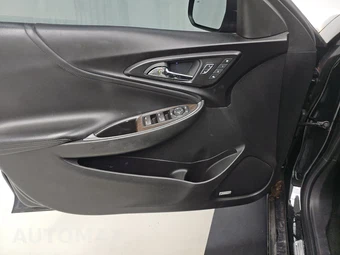 2017 Chevrolet Malibu Premier 2LZ - miniatura 9