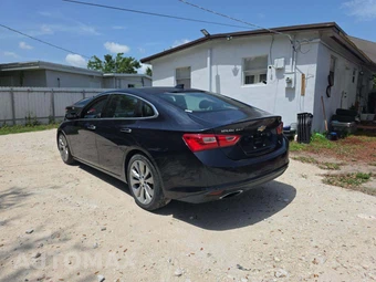 2017 Chevrolet Malibu Premier 2LZ - miniatura 2