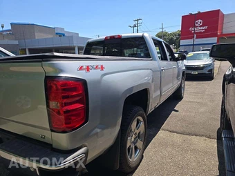 2017 Chevrolet Silverado 1500 LT Crew Cab Medium Bed 1LT - miniatura 3
