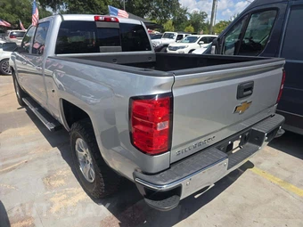2017 Chevrolet Silverado 1500 LT Crew Cab Medium Bed 1LT - miniatura 2