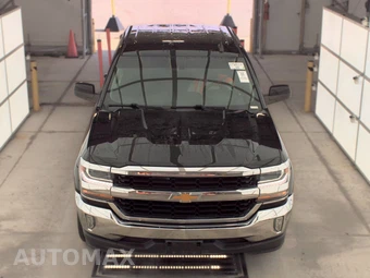 2017 Chevrolet Silverado 1500 LT Crew Cab Short Bed 1LT – miniatura 2