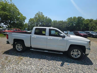2017 Chevrolet Silverado 1500 LT Crew Cab Short Bed 1LT - miniatura 4