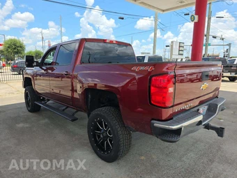 2017 Chevrolet Silverado 1500 LT Crew Cab Short Bed 1LT – miniatura 2