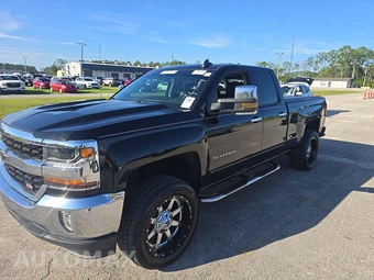 2017 Chevrolet Silverado 1500 LT Extended Cab Medium Bed 1LT - samochód z USA z aukcji Manheim, oferta Kup Teraz w AUTOMAX