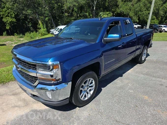 2017 Chevrolet Silverado 1500 LT Extended Cab Medium Bed 1LT