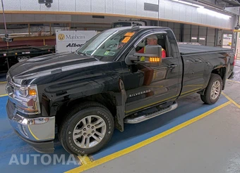 2017 Chevrolet Silverado 1500 LT Regular Cab Long Bed 1LT