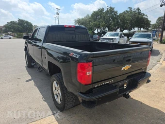 2017 Chevrolet Silverado 1500 LT Z71 Crew Cab Medium Bed 2LT - miniatura 6