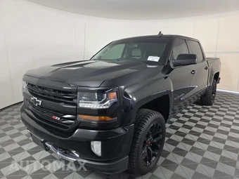 2017 Chevrolet Silverado 1500 LT Z71 Crew Cab Short Bed 2LT