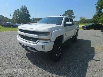 2017 Chevrolet Silverado 1500 LT Z71 Crew Cab Short Bed 2LT - samochód z USA z aukcji Manheim, oferta Kup Teraz w AUTOMAX