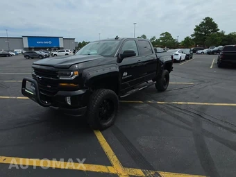 2017 Chevrolet Silverado 1500 LT Z71 Crew Cab Short Bed 2LT