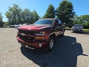 2017 Chevrolet Silverado 1500 LT Z71 Crew Cab Short Bed 2LT