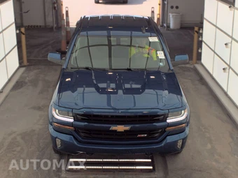 2017 Chevrolet Silverado 1500 LT Z71 Extended Cab Medium Bed 2LT – miniatura 2