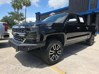 2017 Chevrolet Silverado 1500 LTZ Crew Cab Short Bed 1LZ