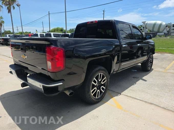2017 Chevrolet Silverado 1500 LTZ Crew Cab Short Bed 1LZ – miniatura 3