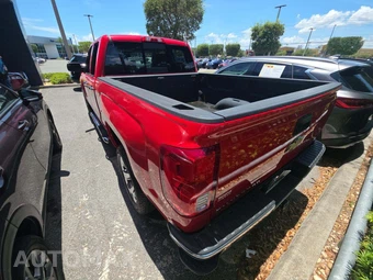 2017 Chevrolet Silverado 1500 LTZ Extended Cab Medium Bed 1LZ – miniatura 2