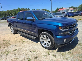 2017 Chevrolet Silverado 1500 LTZ Z71 Crew Cab Medium Bed 2LZ - miniatura 4