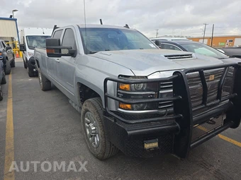 2017 Chevrolet Silverado 2500HD LT Crew Cab Long Bed 1LT - miniatura 3