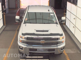 2017 Chevrolet Silverado 2500HD LT Crew Cab Medium Bed - miniatura 2