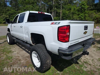 2017 Chevrolet Silverado 2500HD LT Crew Cab Medium Bed 1LT - miniatura 2