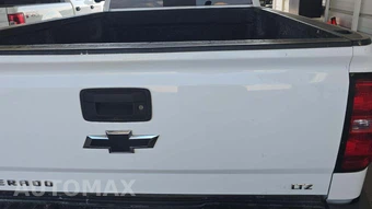 2017 Chevrolet Silverado 2500HD LTZ Crew Cab Long Bed - miniatura 24