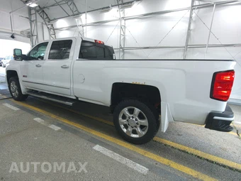 2017 Chevrolet Silverado 2500HD LTZ Crew Cab Long Bed - miniatura 6