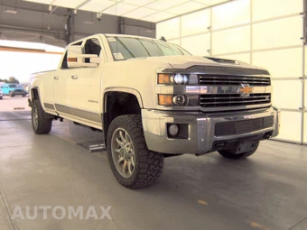 2017 Chevrolet Silverado 2500HD LTZ Crew Cab Long Bed 1LZ - miniatura 3