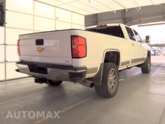 2017 Chevrolet Silverado 2500HD LTZ Crew Cab Long Bed 1LZ - miniatura 4