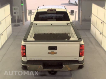 2017 Chevrolet Silverado 2500HD LTZ Crew Cab Long Bed 1LZ - miniatura 5